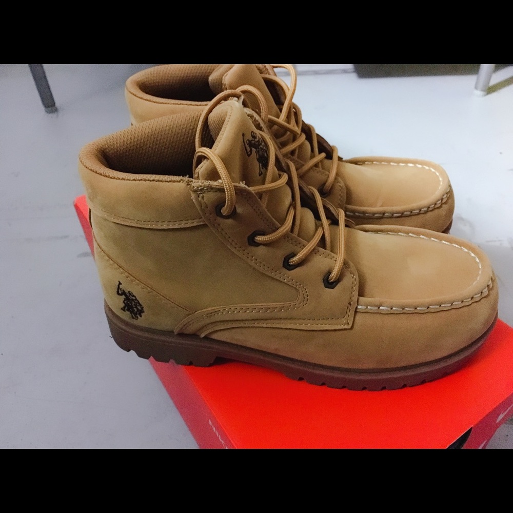 Women high-top boots